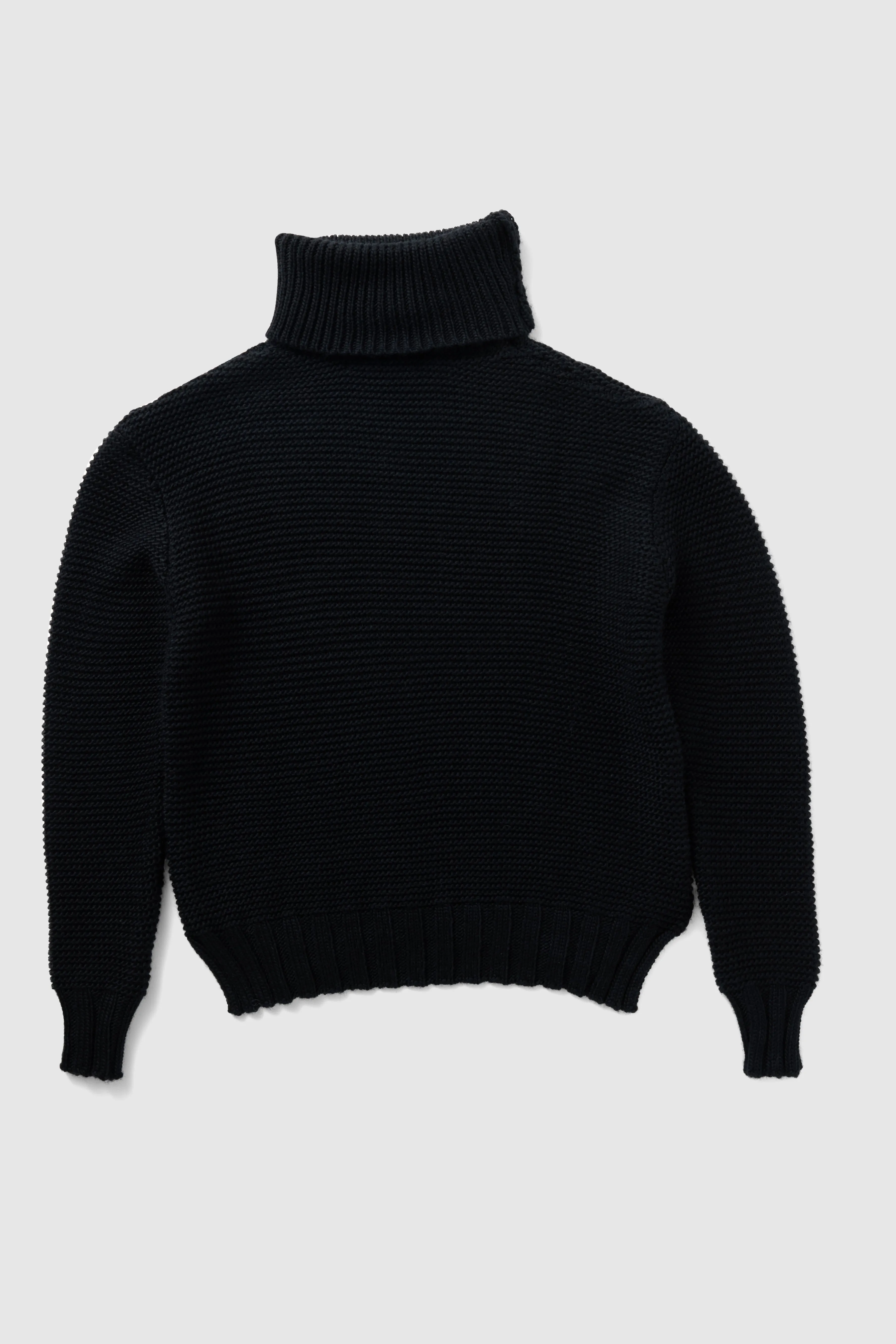 Bobbi sweater in black knit