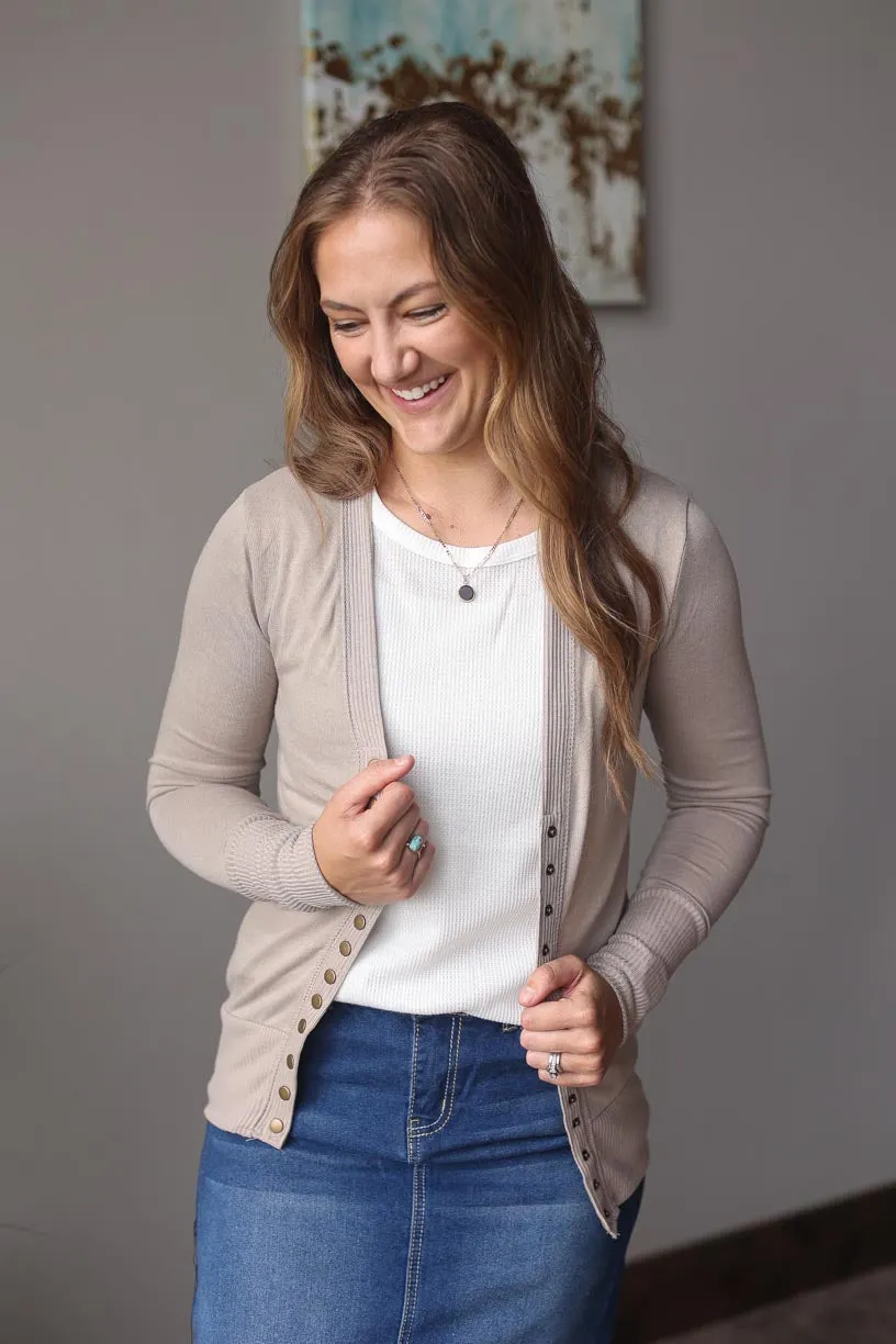 Light Mocha Snap Cardigan • S